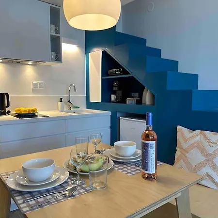 Apartment Anemomylos By The Sea *