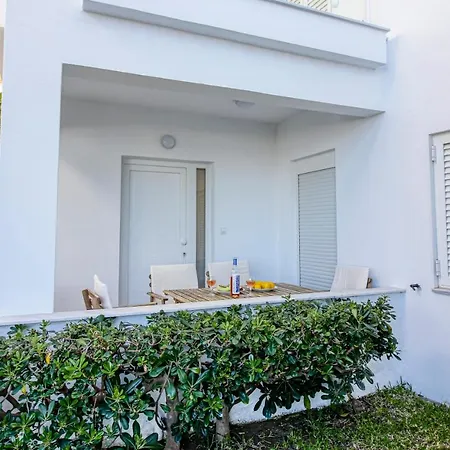 Anemomylos By The Sea *