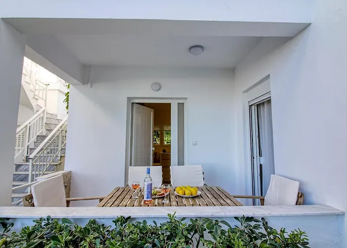 Anemomylos By The Sea